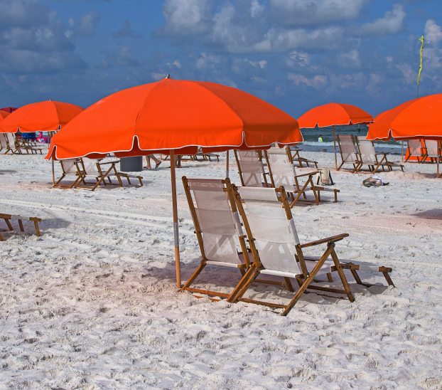 clearwater-beach-umbrella-and-chairs-usa-274001